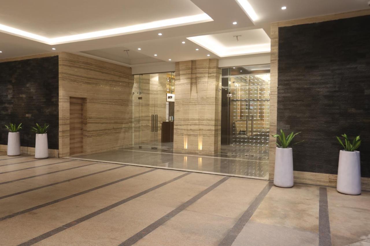 Pharos Hotels Ченай Екстериор снимка