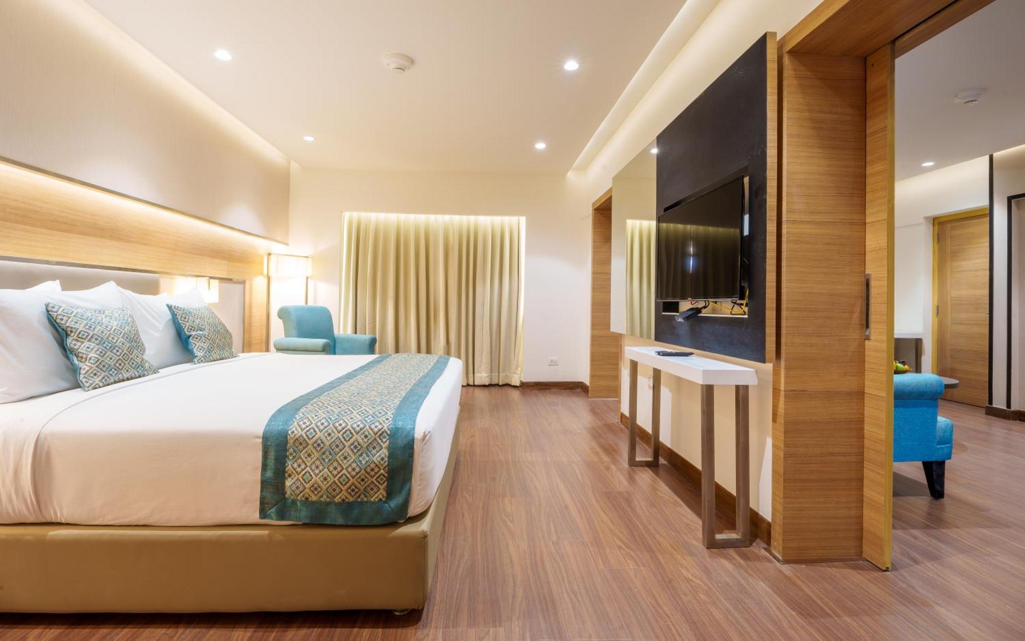 Pharos Hotels Ченай Екстериор снимка