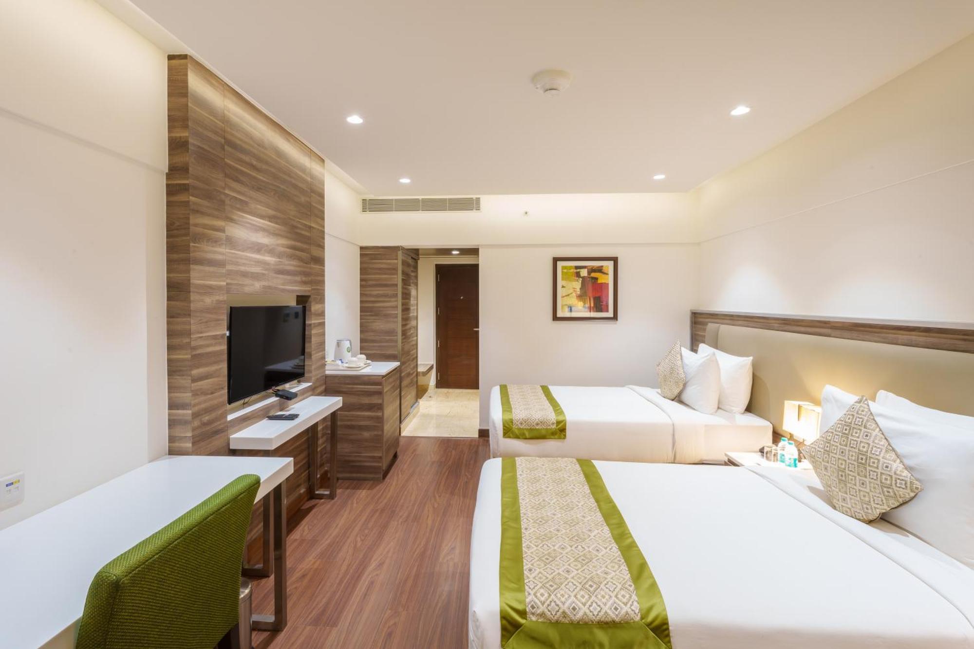 Pharos Hotels Ченай Екстериор снимка